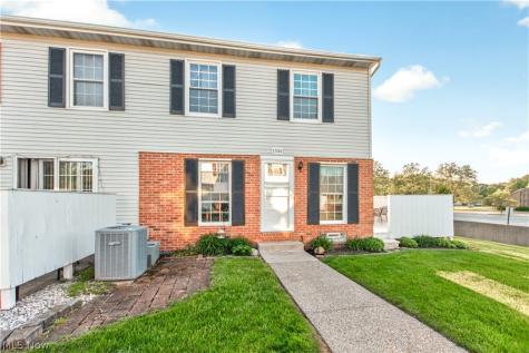 17522 Independence Court Brook Park OH 44142