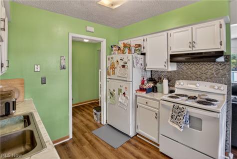 17522 Independence Court Brook Park OH 44142