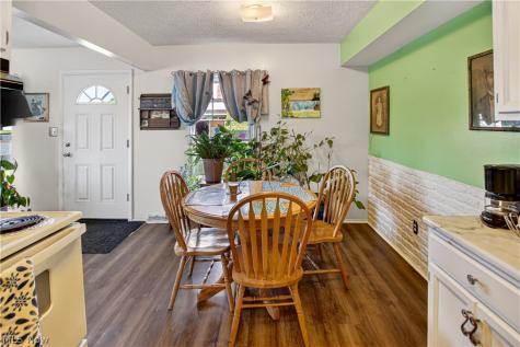 17522 Independence Court Brook Park OH 44142