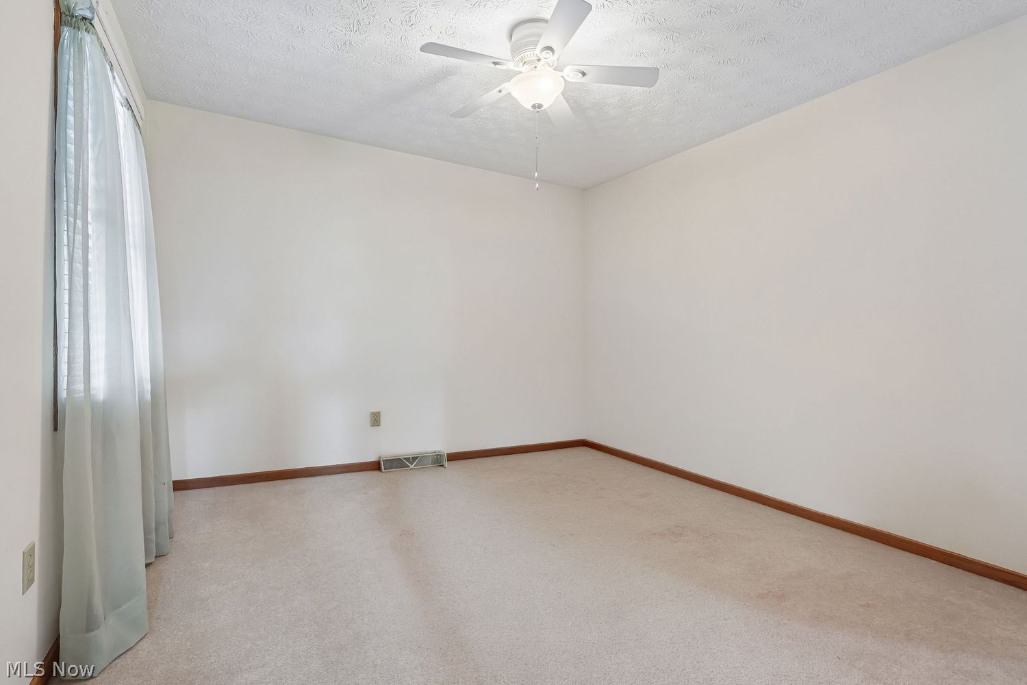 3567 Sparrow Pond Circle Bath OH 44333