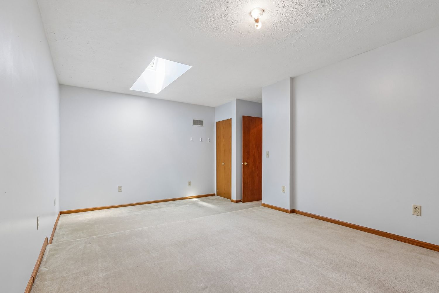3567 Sparrow Pond Circle Bath OH 44333