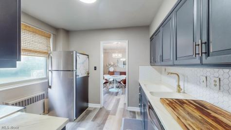 11820 Edgewater Drive Lakewood OH 44107