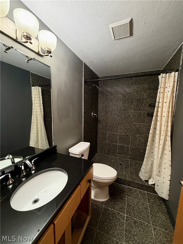 1237 Washington Avenue Cleveland OH 44113