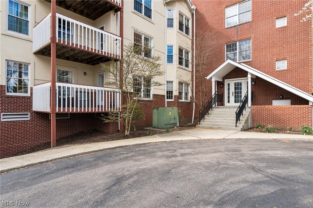 22481 Center Ridge Road Rocky River OH 44116