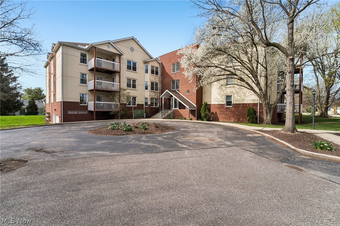 22481 Center Ridge Road Rocky River OH 44116