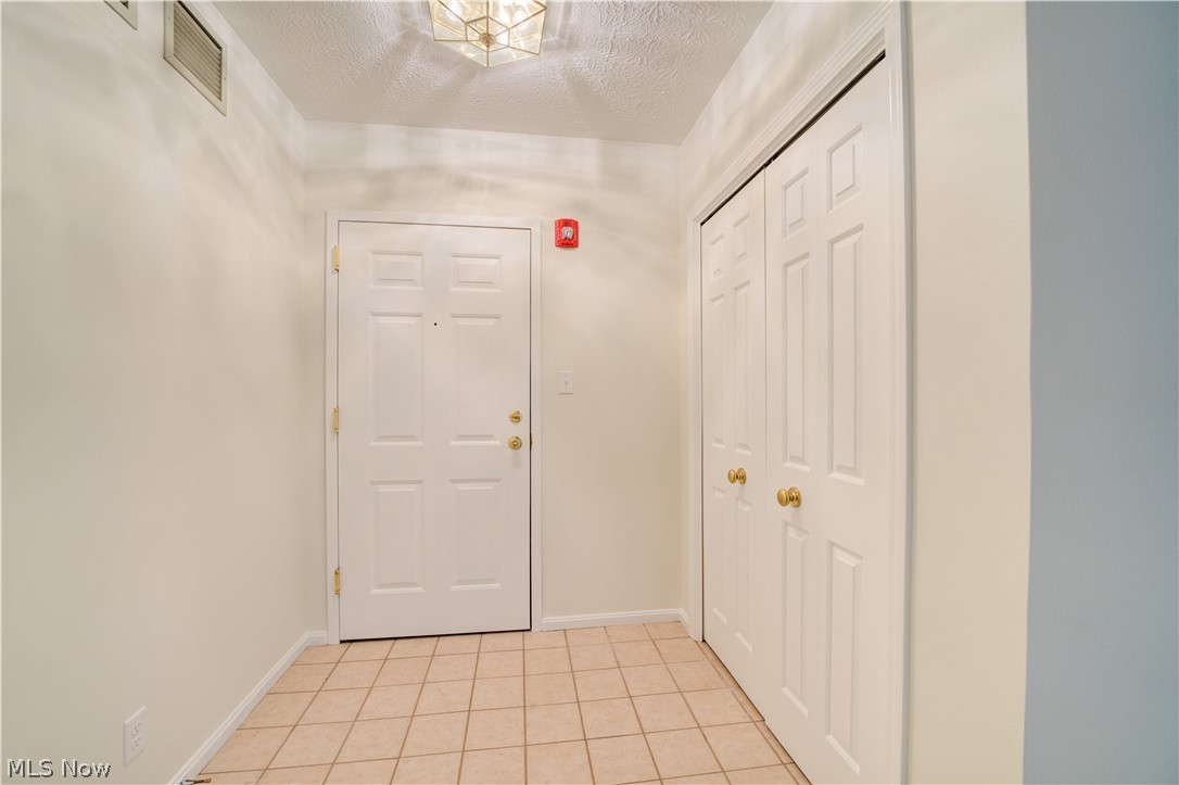 22481 Center Ridge Road Rocky River OH 44116