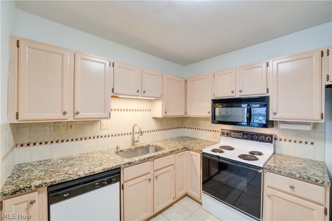 22481 Center Ridge Road Rocky River OH 44116