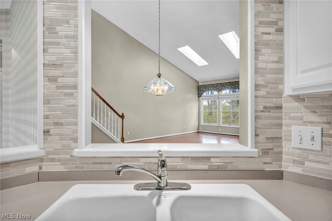 2747 Wyndgate Court Westlake OH 44145