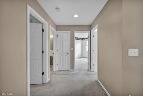 2747 Wyndgate Court Westlake OH 44145