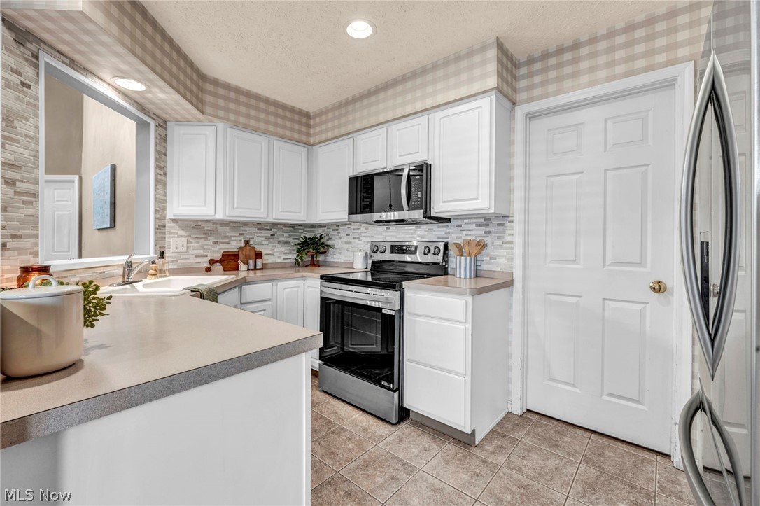 2747 Wyndgate Court Westlake OH 44145
