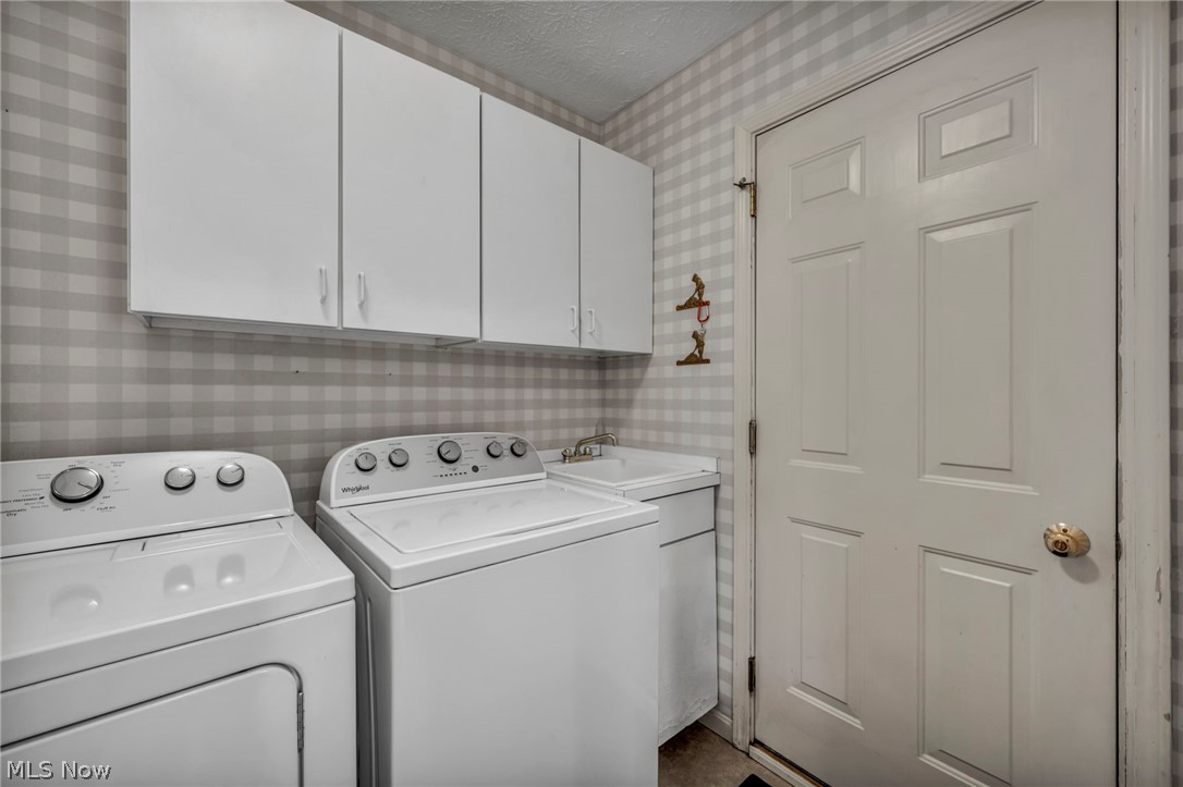 2747 Wyndgate Court Westlake OH 44145