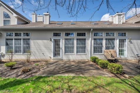 2747 Wyndgate Court Westlake OH 44145