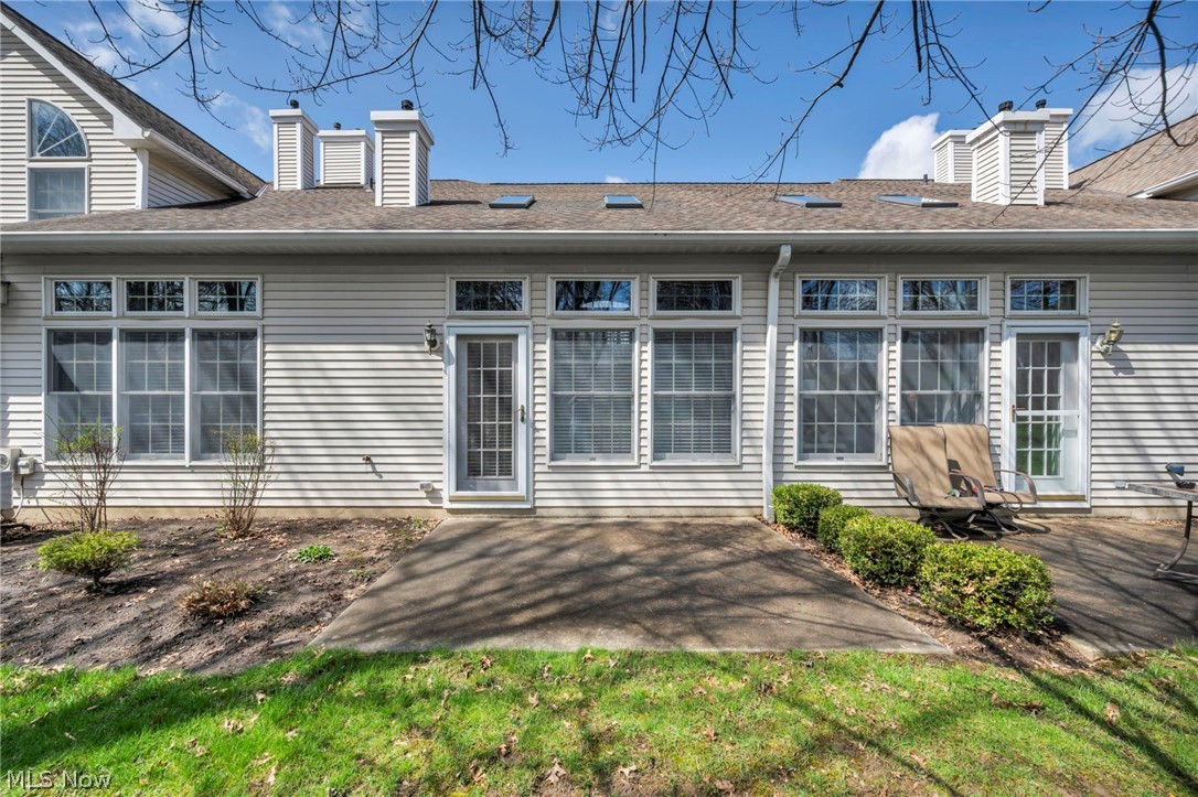 2747 Wyndgate Court Westlake OH 44145