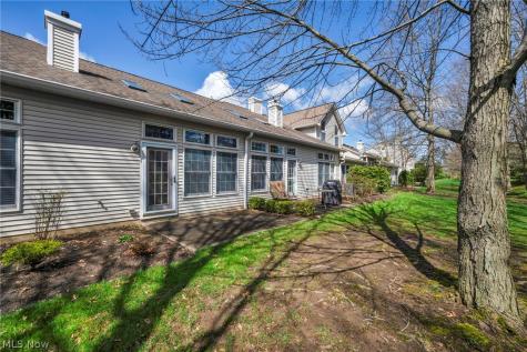 2747 Wyndgate Court Westlake OH 44145
