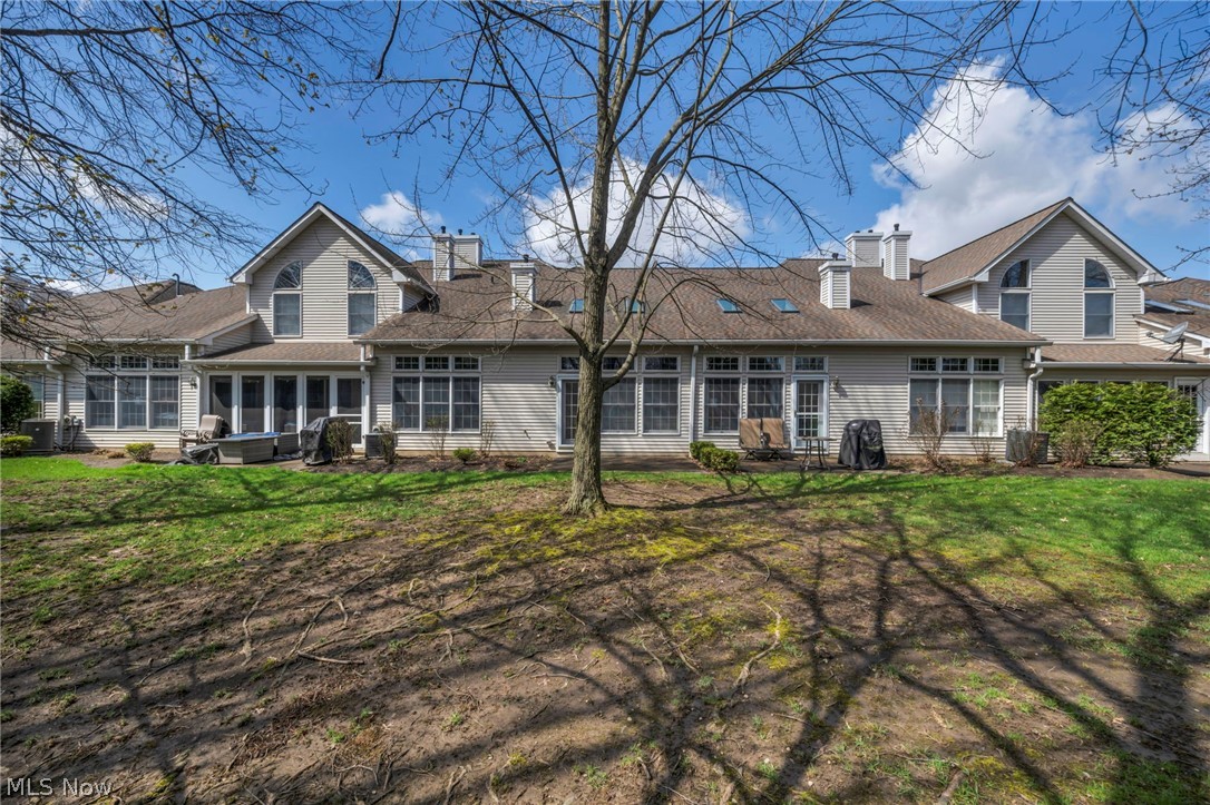 2747 Wyndgate Court Westlake OH 44145
