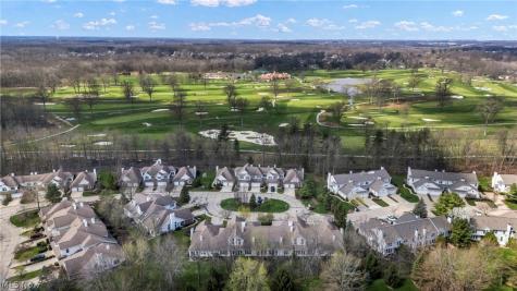 2747 Wyndgate Court Westlake OH 44145