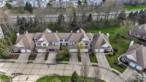 2747 Wyndgate Court Westlake OH 44145