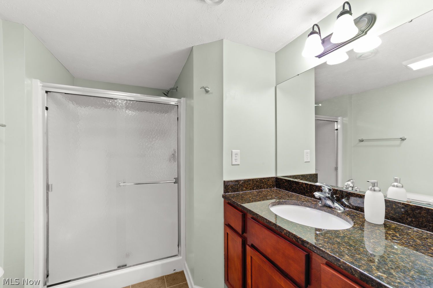 16 Grand View Drive Rocky River OH 44116