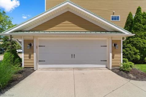 16 Grand View Drive Rocky River OH 44116