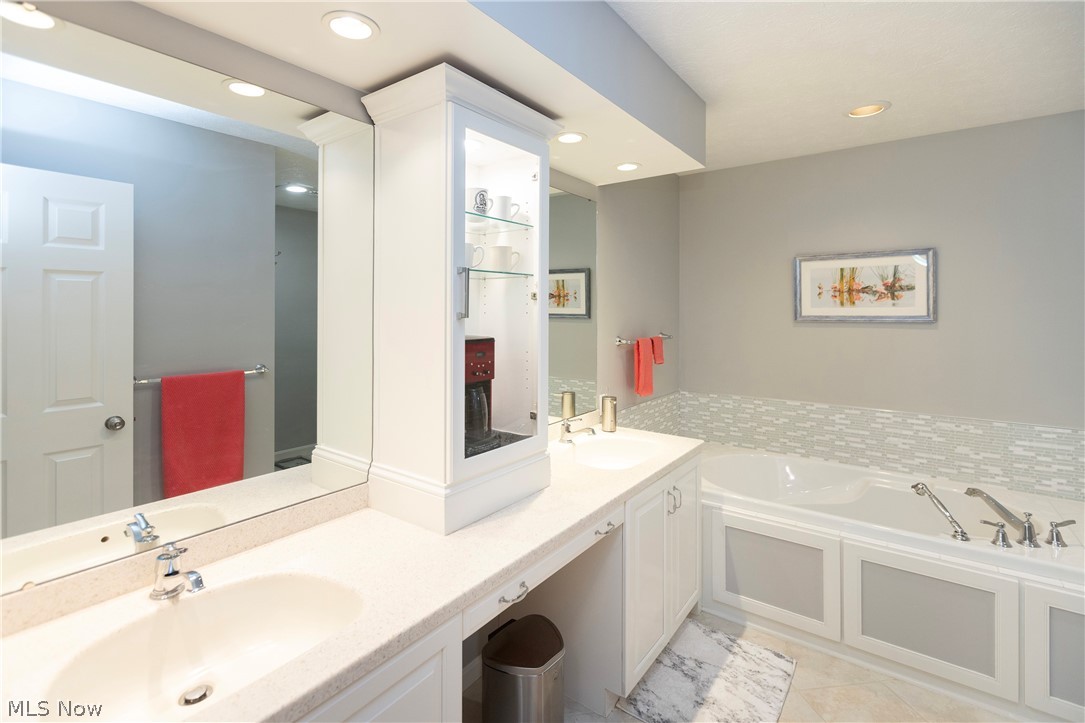 401 Bounty Way Avon Lake OH 44012