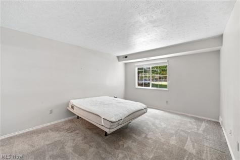 2820 N Bay Drive Westlake OH 44145