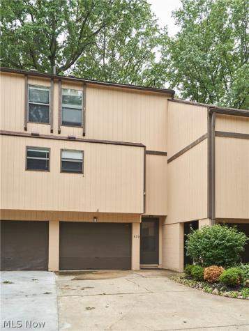 620 James Avenue Cuyahoga Falls OH 44221