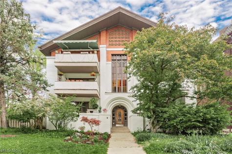 2577 Overlook Road Cleveland Heights OH 44106