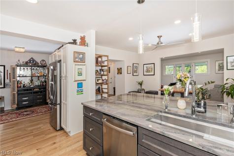 2577 Overlook Road Cleveland Heights OH 44106