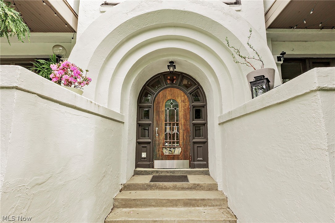 2577 Overlook Road Cleveland Heights OH 44106