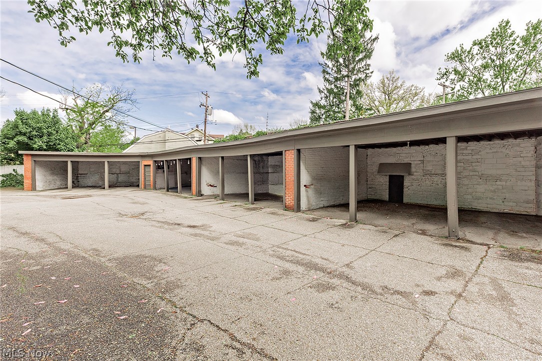 2577 Overlook Road Cleveland Heights OH 44106