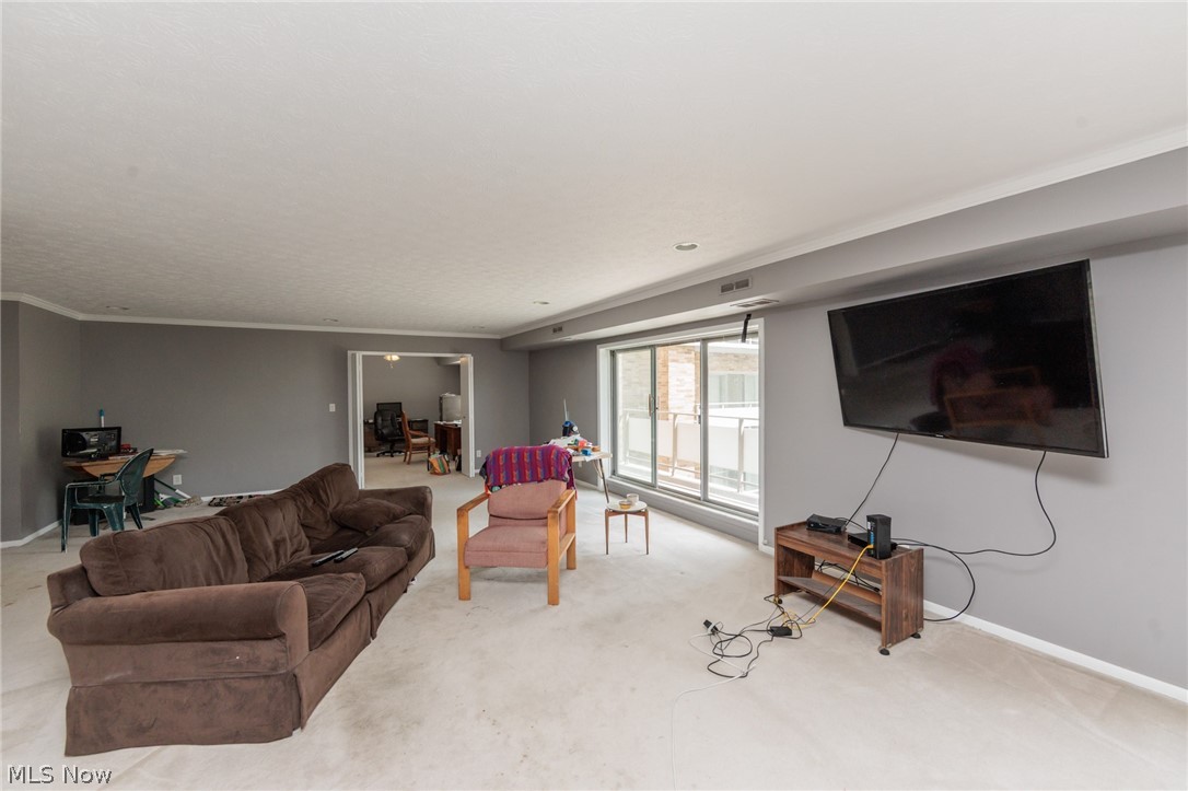 2202 Acacia Park Drive Lyndhurst OH 44124