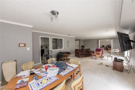 2202 Acacia Park Drive Lyndhurst OH 44124