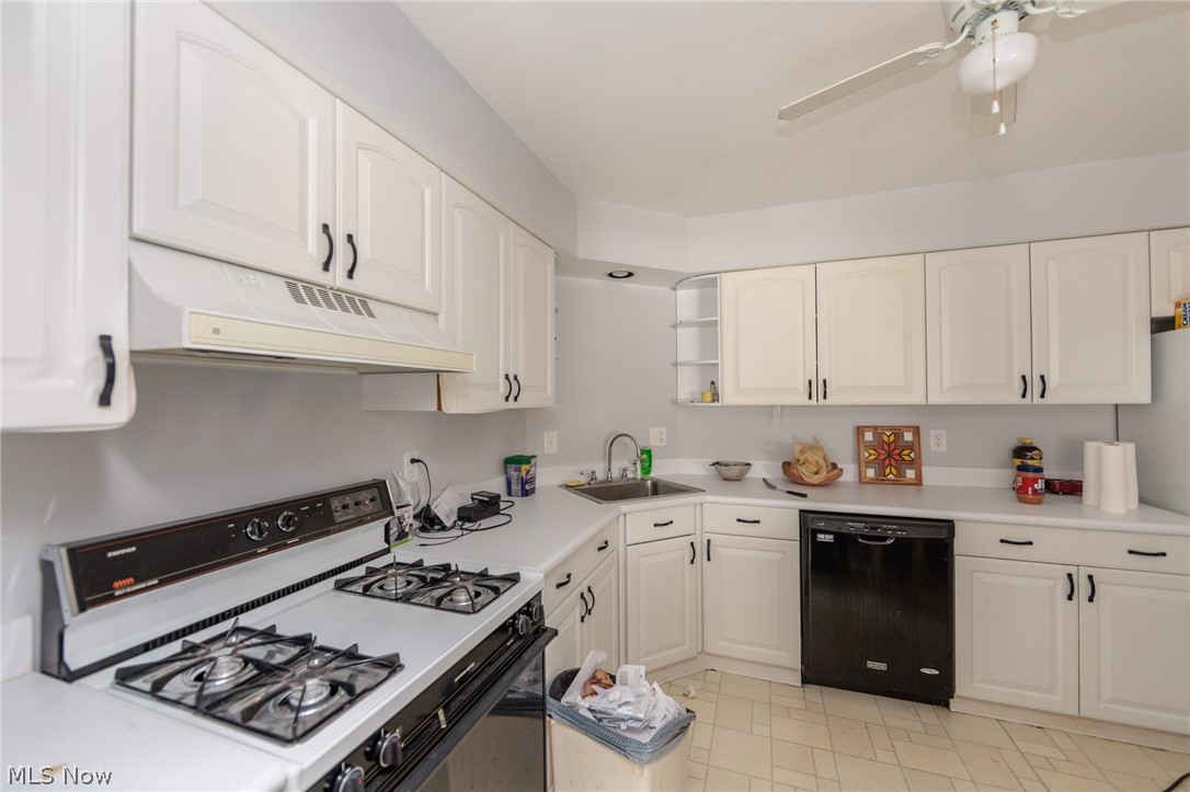 2202 Acacia Park Drive Lyndhurst OH 44124