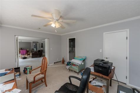 2202 Acacia Park Drive Lyndhurst OH 44124