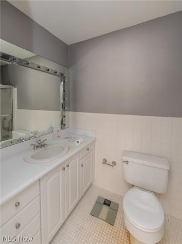 2202 Acacia Park Drive Lyndhurst OH 44124