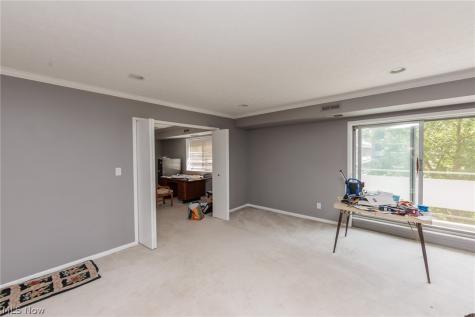 2202 Acacia Park Drive Lyndhurst OH 44124
