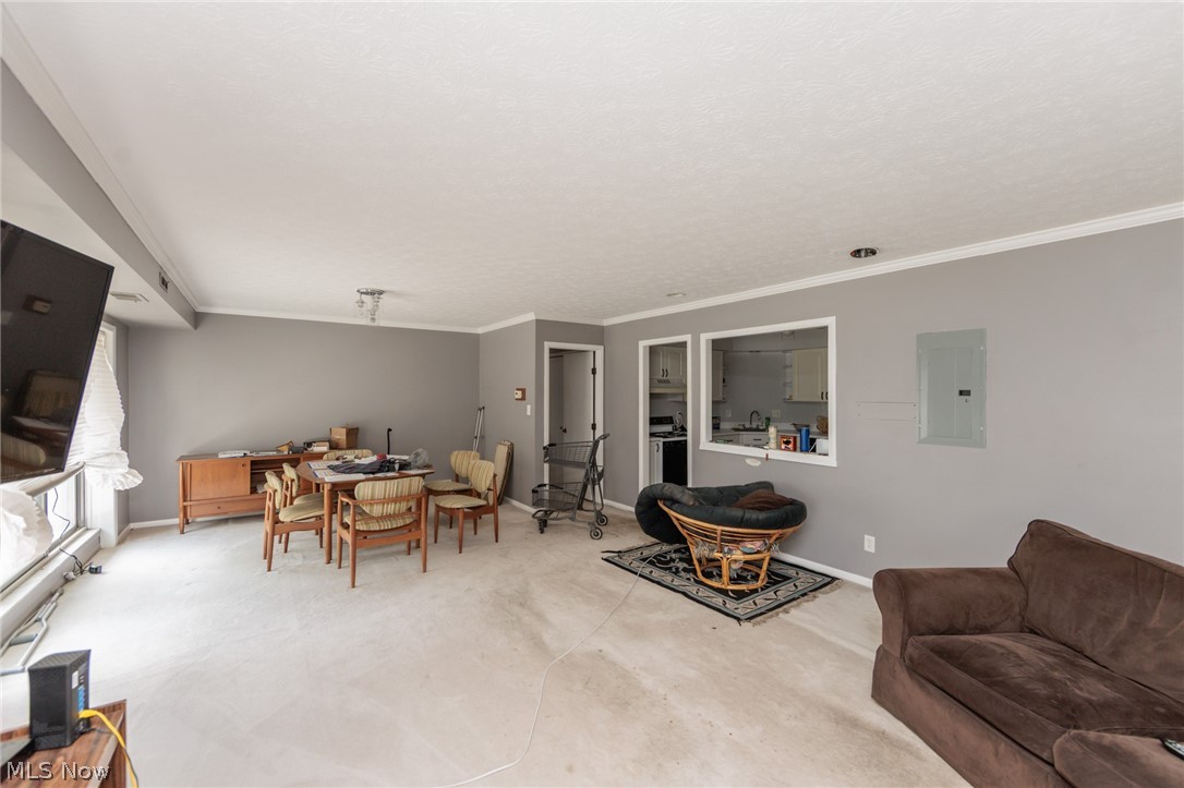 2202 Acacia Park Drive Lyndhurst OH 44124