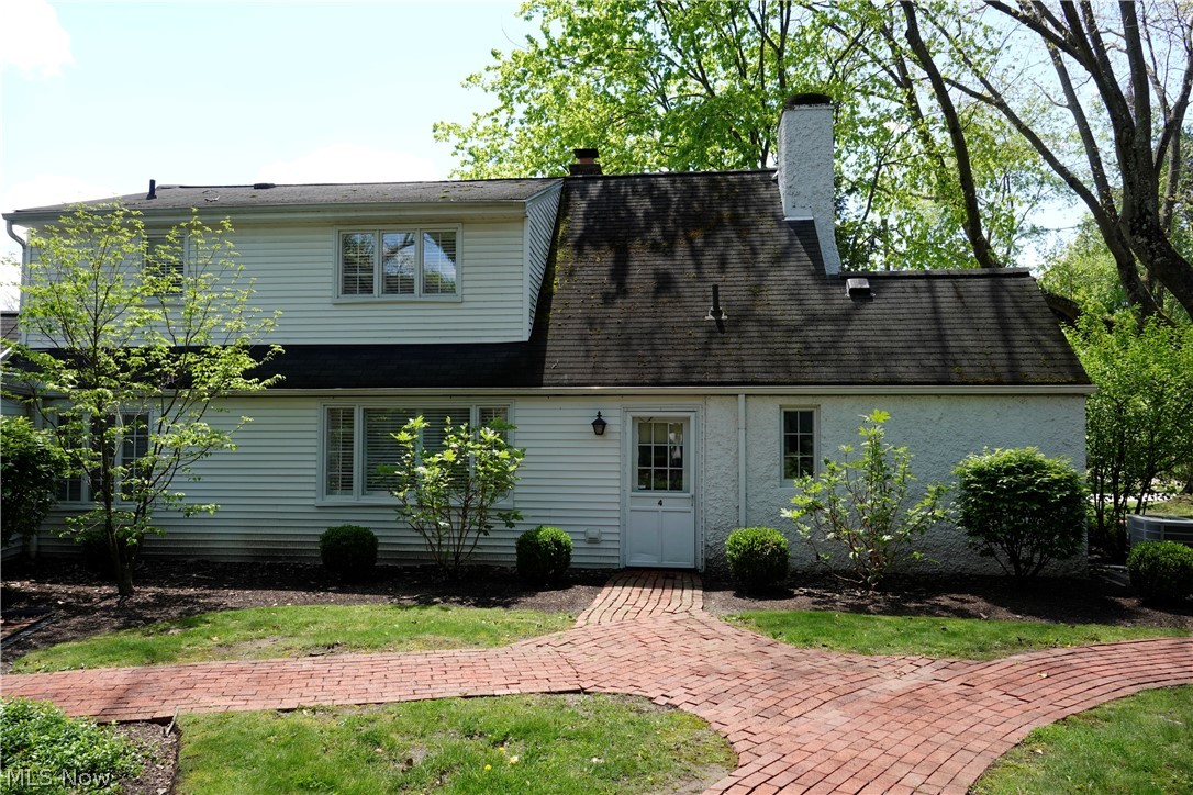 14661 Hillbrook Lane N Chagrin Falls OH 44022