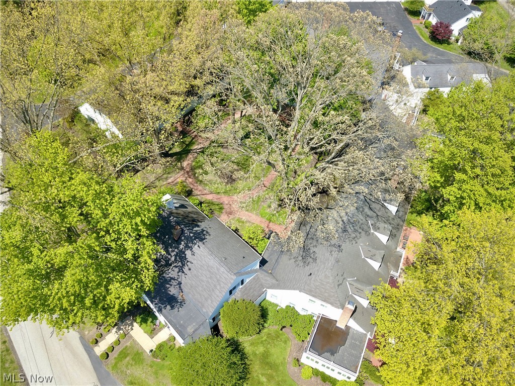 14661 Hillbrook Lane N Chagrin Falls OH 44022