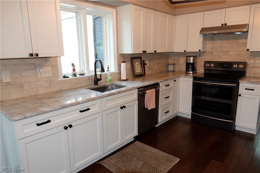 14661 Hillbrook Lane N Chagrin Falls OH 44022