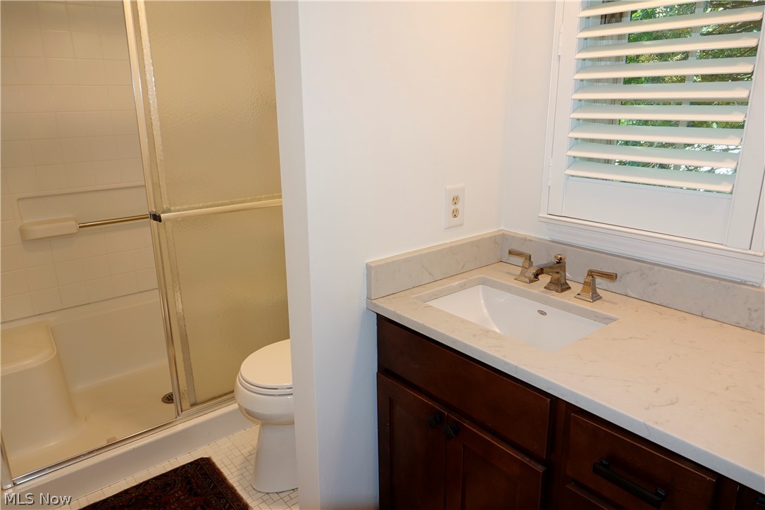 14661 Hillbrook Lane N Chagrin Falls OH 44022
