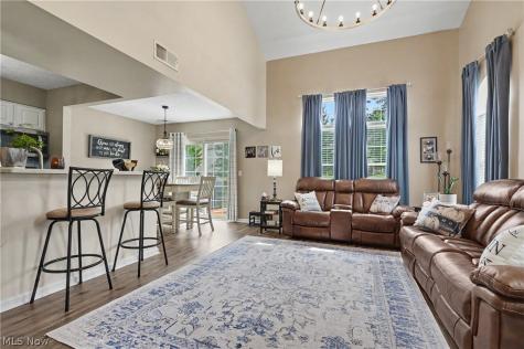 4080 Falconswalk Court Stow OH 44224