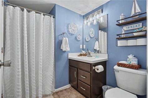 4080 Falconswalk Court Stow OH 44224