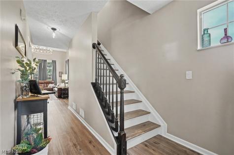 4080 Falconswalk Court Stow OH 44224