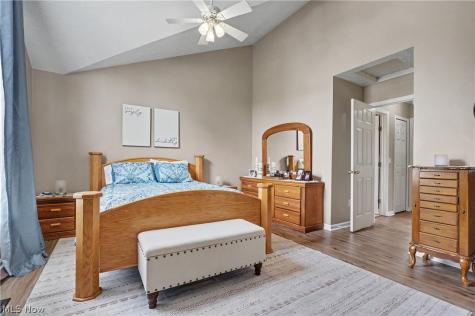 4080 Falconswalk Court Stow OH 44224