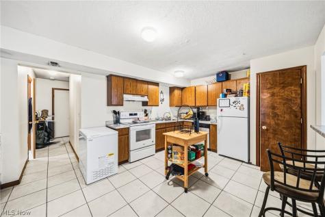 1543 Whitehall Boulevard Kent OH 44240