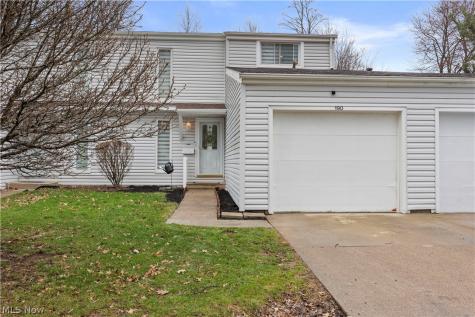 190 Deepwood Drive Wadsworth OH 44281