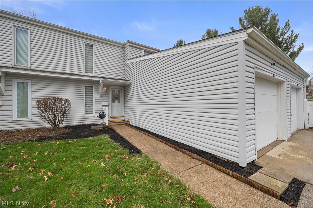 190 Deepwood Drive Wadsworth OH 44281
