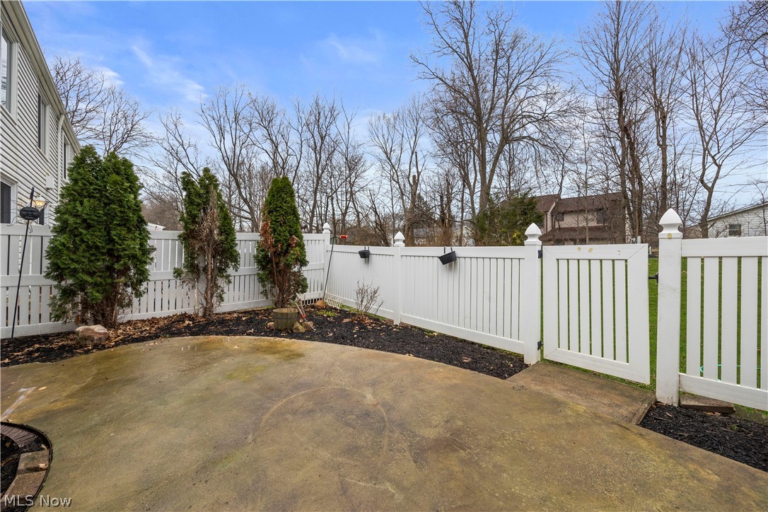 190 Deepwood Drive Wadsworth OH 44281
