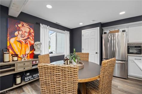 190 Deepwood Drive Wadsworth OH 44281